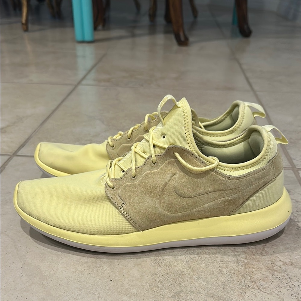 Nike Yellow Lifestyle Sneakers with Cushioned Sole